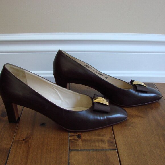 BALLY Brown Leather Pumps Shoes Mid Heel Gold Bow Detail Mosana Office Size 10 M - Picture 4 of 13